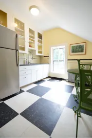 Bright and Sunny apartment in Victorian cottage - Image 5