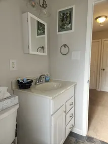 Cozy and Comfortable Home in West County - Image 3