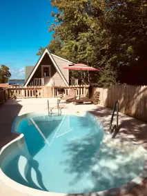 Privates Gästehaus am Wasser mit Angeln, Pier und Pool !! - Image 3