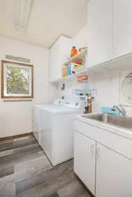 Home w/Hot Tub -Spacious, Quiet Neighborhood Near Des Moines, IA. - Image 4