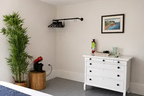Irish Point Suite | Enjoy Sunrise Views | Private room with Ensuite - Sleeps 2 - Image 3