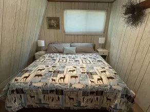 Tranquil 2 Bedroom Getaway on Private Lake - Image 5