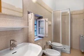 Apartment 'Appartamento Piazza Bertamino' – Steps from Beach and Station in Bonassola - Image 3