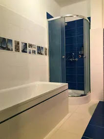 Holiday home with wifi and air conditioning - Image 5