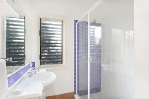 Absoluto - Point Lookout, QLD - Image 4