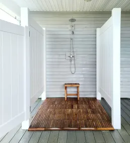 Hamptons Waterfront Suite Private Hot Tub  Winter Escape   Adults Only - Image 4