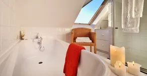 large property on the seafront in Brittany style, 1 minute walk from the beach - Image 2