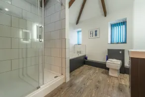 Perfect for a romantic Cornish break and just a mile and a half from the beach. - Image 2