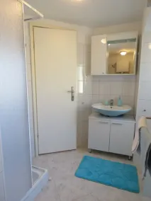 Gammelt renoveret hus med privat swimmingpool, romantisk, rolig, familievenlig - Image 2