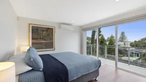 WARRALONG - STUNNING VIEWS, SHORT WALK TO NORTH AVOCA BEACH - Image 5