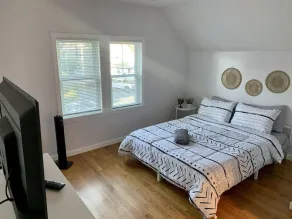 1 bedroom apartment with great views! - Image 4