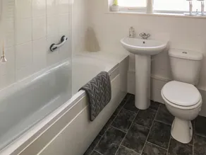 1 bedroom accommodation in Uphill, near Weston-Super-Mare - Image 2