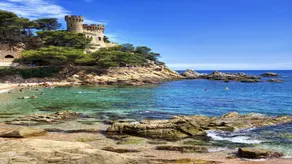 Catalunya Casas: Färgglada Villa Mare upp till 12 gäster, bara 3. 5km till stranden! - Image 5