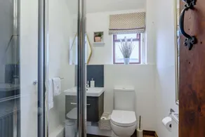 Family friendly period holiday cottage in the Cotswolds - Summer Hayes - Image 2