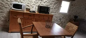 Gîte 2 Personnes Avec Piscine - Image 4