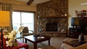 Skiing or Hiking enjoy the family in a resort 2BD condo with pass to Avon Recreation Ctr - Image 5