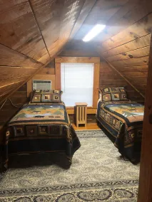 Family cabin with whirlpool tub (cabin #2) - Image 3