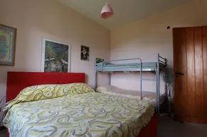 Atemberaubende 2-stöckige Villa mit Pool und Tennisplatz - Image 3