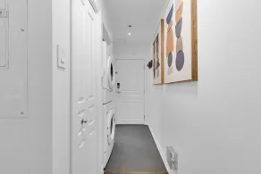 Suite 306 Downtown Montreal | W/ Balcony, Queen Bed, Sofa Bed, Parking & 55` TV - Image 2