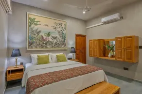 Lakeside Retreat Eco Luxury Villa - Image 4