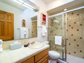 Puertas de Canyon Road by Kokopelli Property Management - Image 3