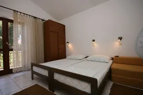 3-Zimmer-Ferienwohnung mit Terrasse und Meerblick Zaostrog, Makarska (A-6799-a) - Image 5