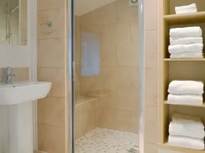 2 bedroom accommodation in Marksbury, near Bath - Image 2
