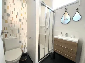 Your modern retreat in the heart of Rochefort - A unique experience - Image 3