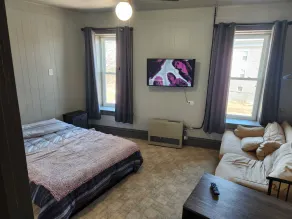 Cozy Studio Apt Near MTU, Houghton & Keweenaw, Full Amenities & Trail Access - Image 4