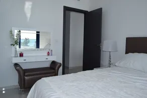 Sjov for hele familien ved stranden eller ved poolen på vores smukke sommerhus - Image 5