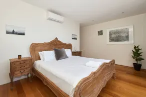 Debonair Townhouse - 150 metres to beach! - Image 5
