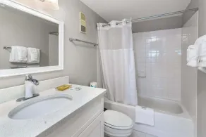 Perfect Beachfront Condo with Direct Ocean View - Image 3