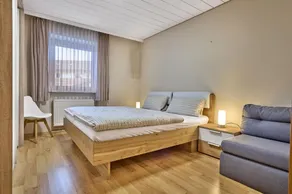 48qm große FeWo mit Balkon und Brötchenservice - Image 2