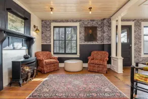 Rustic Catskill cottage, 10 min to Hudson, 30 minutes to popular ski area skiing - Image 2