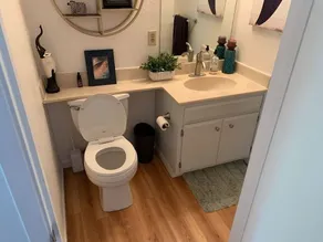Pet Friendly 2 bedroom Sunny Peaceful Townhome - Image 5