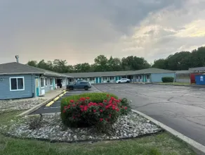 Relax Inn Dover Near Speedway - Image 3