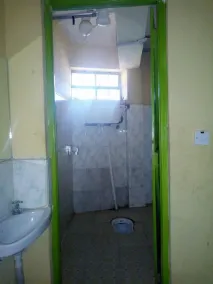 Mukuruwe-Ini Guest House - Image 3