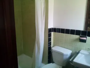 Mountaineer Motel - Standard room - Image 5