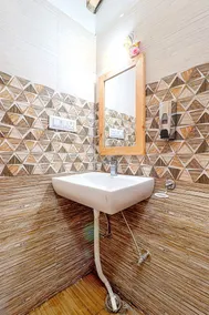 Nainital Retreat 2 Beds - by Dumnu Homes - Image 2