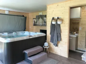 The room of SECRETS -N°1/3- option Relaxation area PRIVATE SPA and MASSAGE - Image 3