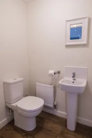 Entire holiday home sleeping 4 people - Image 2