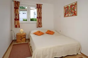 Lovely Flat with swimming pool near beach - Image 3