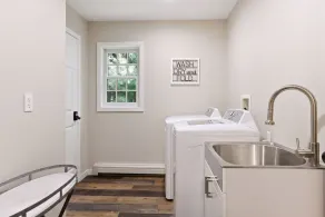 Private home on 18th hole of Beautiful Butternut Hills. 25 Minutes to Hayward! - Image 2