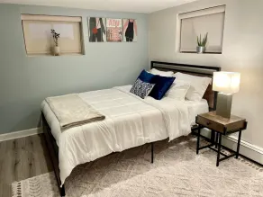 Immaculate Newly Renovated 1 Bedroom Apt Near NYC - Image 4