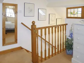 5 steps to entrance. - Image 3