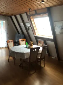 Ferienhaus-Rosensteig-128-im-Feriendorf-Eichwald - Image 4