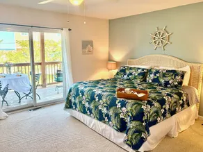 STEPS TO BEACH. PET-FRIENDLY. LINENS INCLUDED. - Image 3