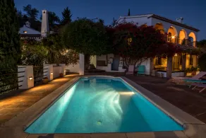 En fantastisk Finca och Cortijo nu med 20% rabatt och utsikt över Mediterran - Image 4