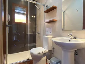 Apartamento con Doble Entrada y Piscina Compartida en el Palmar - Image 4