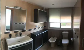 Family Vacation Home - Image 4